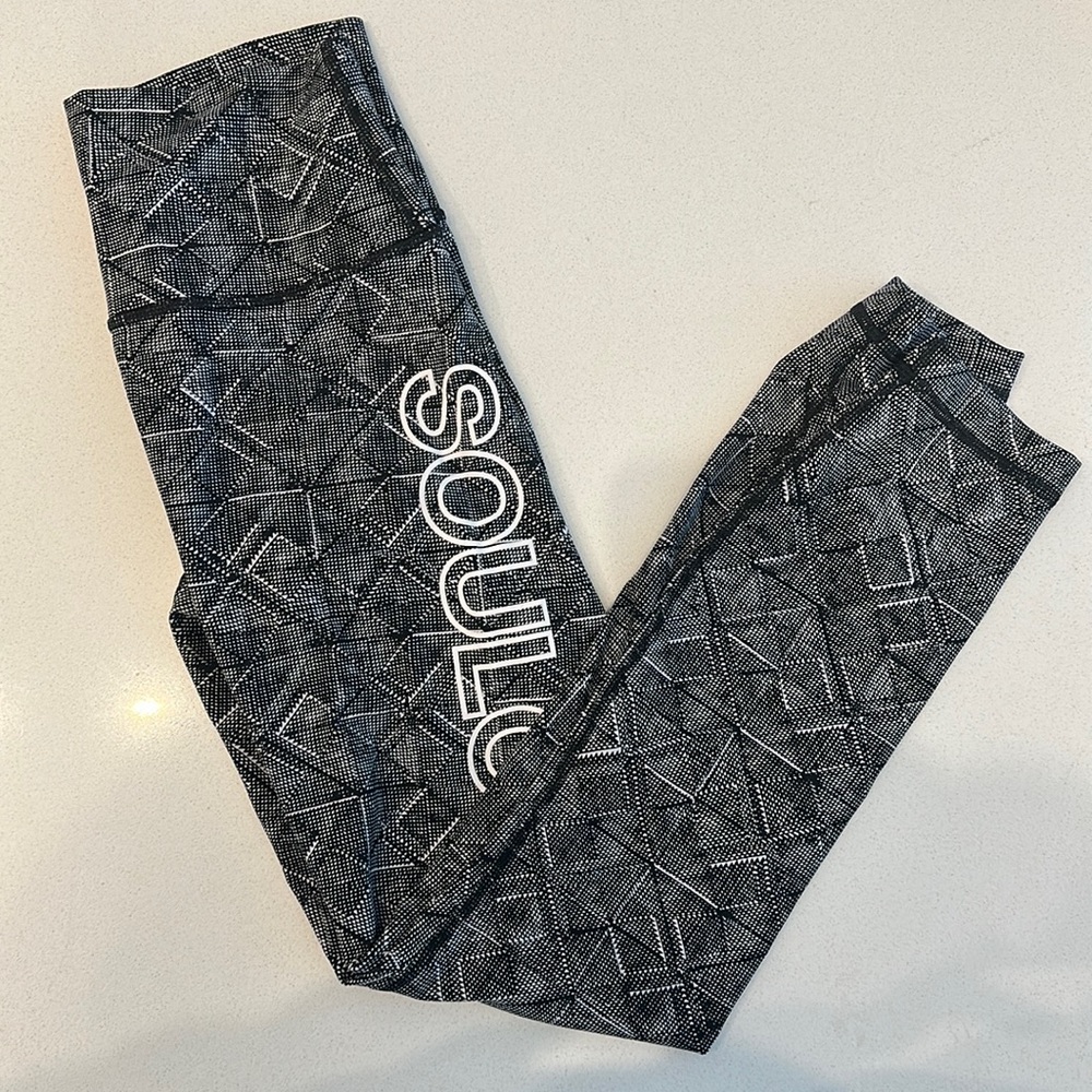 SoulCycle Wunder Train High-Rise Tight 25" - Black and White Print - Size 4